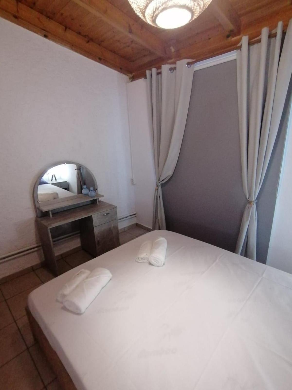 Σπίτι διακοπών Tota's Family House, 4 Min Walk To The